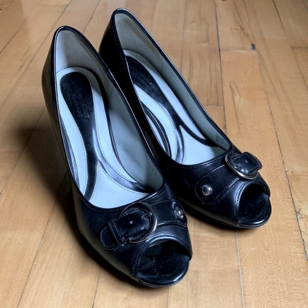 Naturalizer heels peep toe size 8M